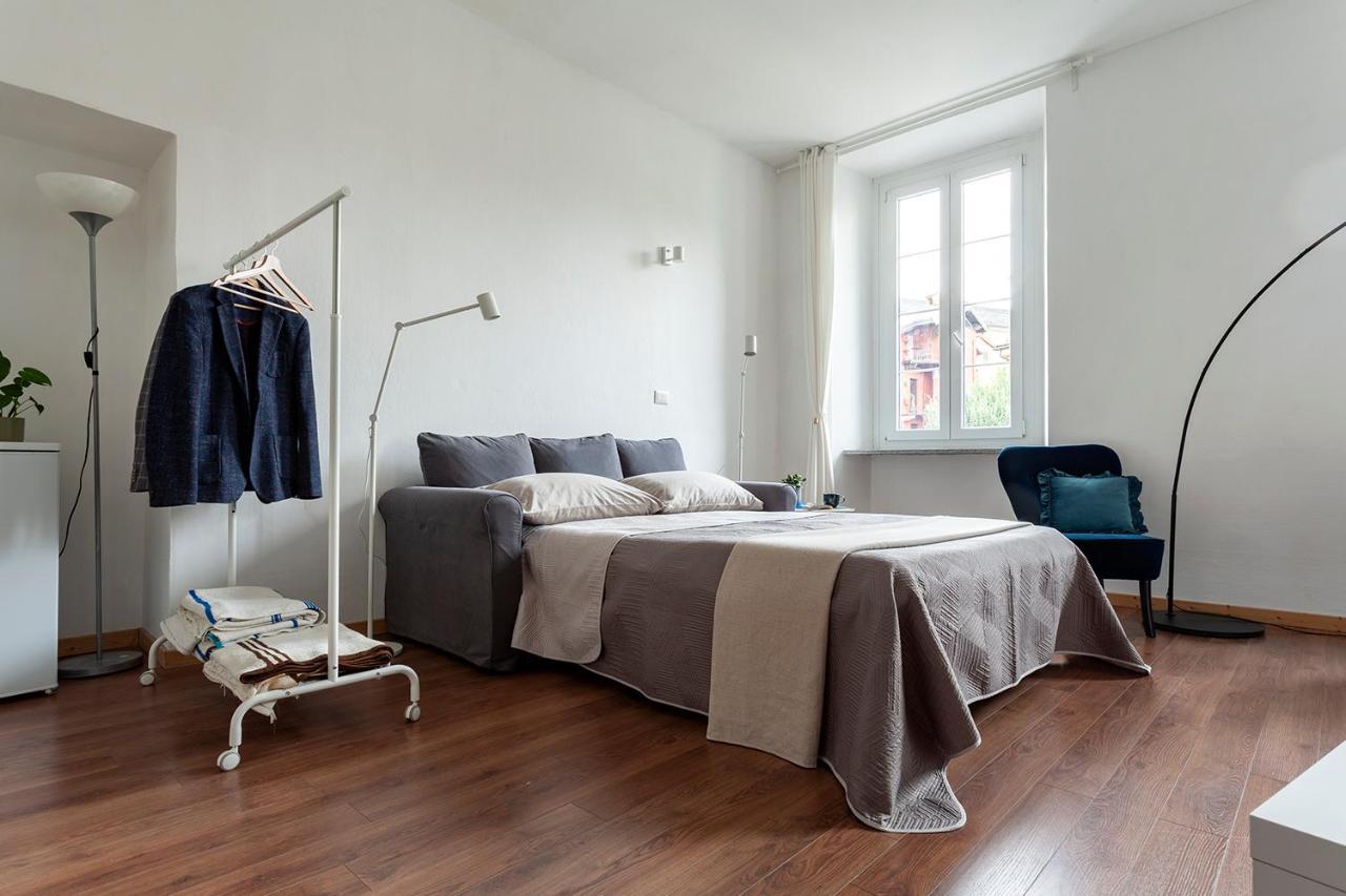 A Central Quiet Sunny Studio In Verbania Bagian luar foto