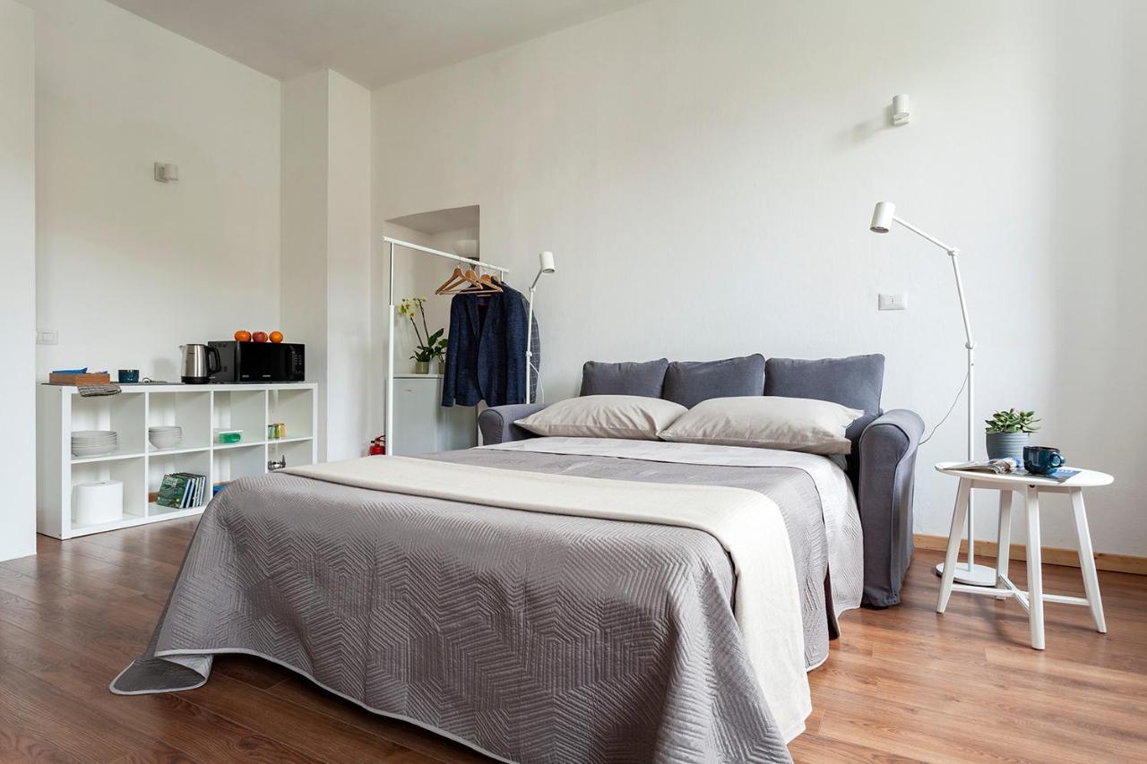A Central Quiet Sunny Studio In Verbania Bagian luar foto